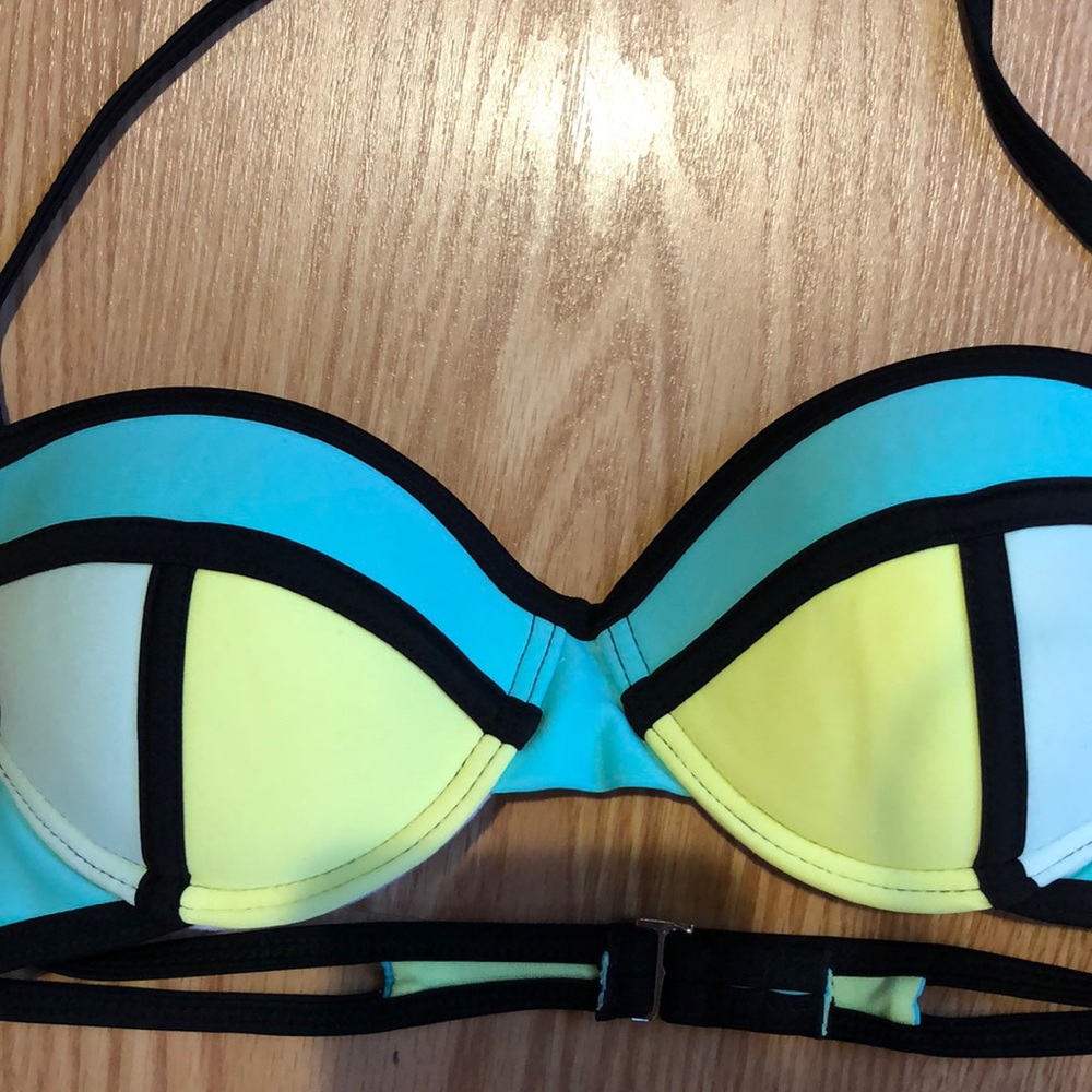 Bikini top - Picture 2 of 4